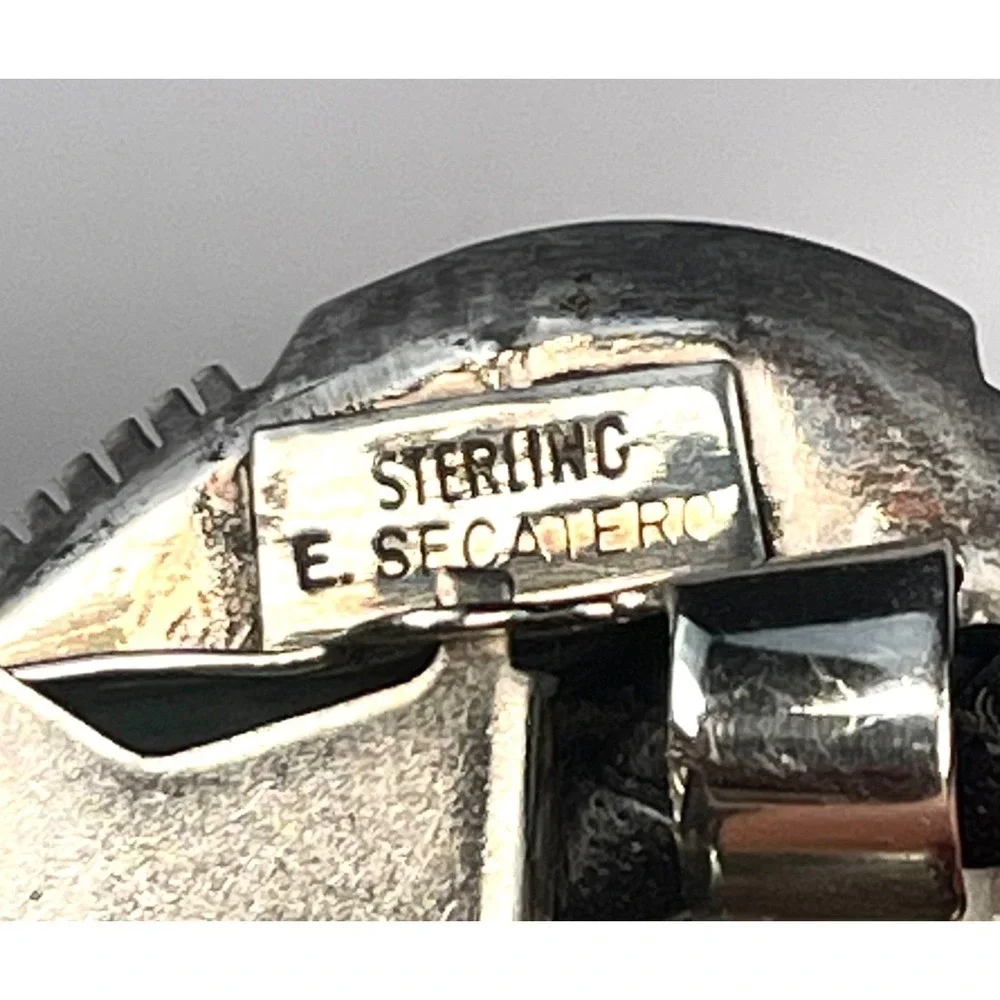 E. Secatero secatero sterling